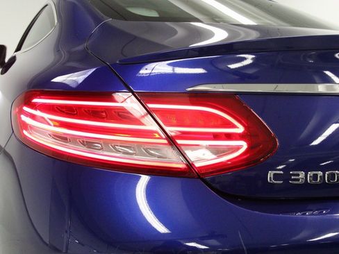 Used 2018 Mercedes-Benz C 300 4MATIC Coupe image 11