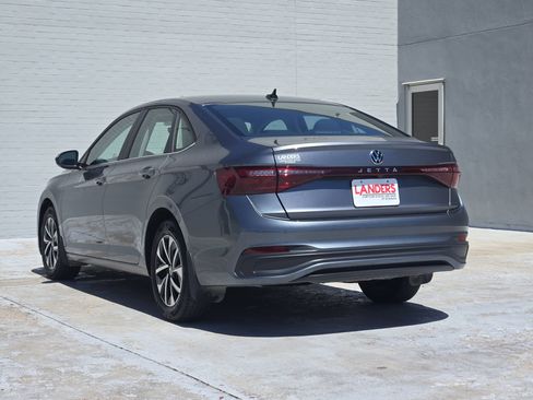 Used 2025 Volkswagen Jetta S image 5