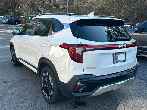 Used 2024 Kia Seltos SX w/ SX Sunroof Package image 7