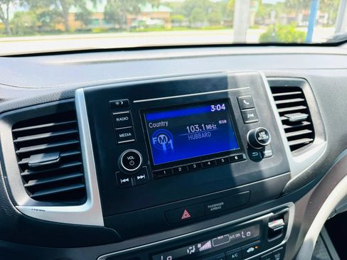 Used 2021 Honda Pilot LX image 21