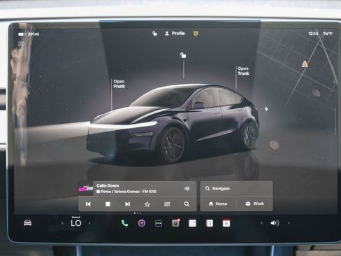 Used 2026 Tesla Model Y AWD image 11