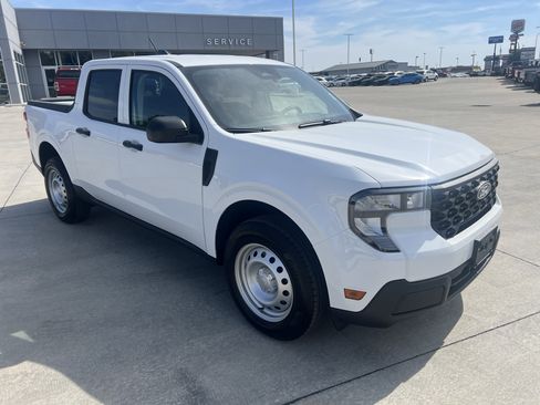 New 2025 Ford Maverick XL image 2