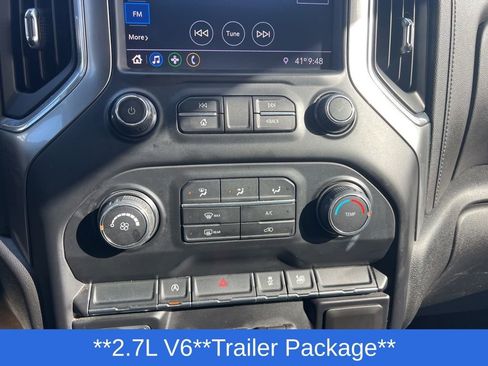 Used 2020 Chevrolet Silverado 1500 LT w/ LT Value Package AWD/4WD image 19