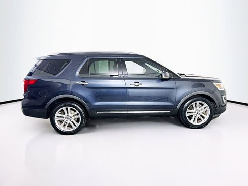 Used 2017 Ford Explorer Limited w/ Equipment Group 301A FWD image 10