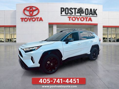 Used 2023 Toyota RAV4 XSE AWD/4WD image 1