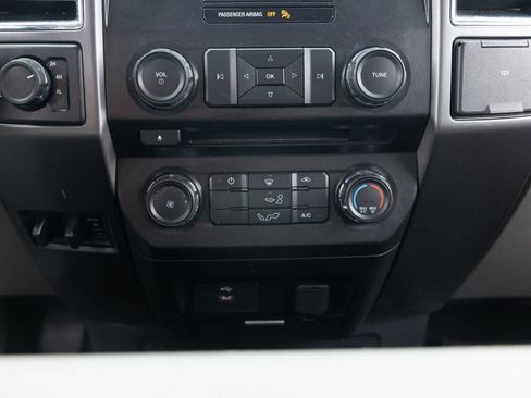 Used 2017 Ford F150 XLT w/ XTR Package image 36