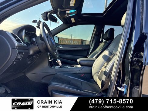 Used 2019 Jeep Grand Cherokee Altitude image 4