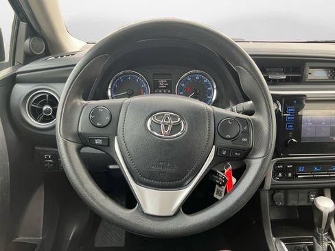 Used 2019 Toyota Corolla LE image 13