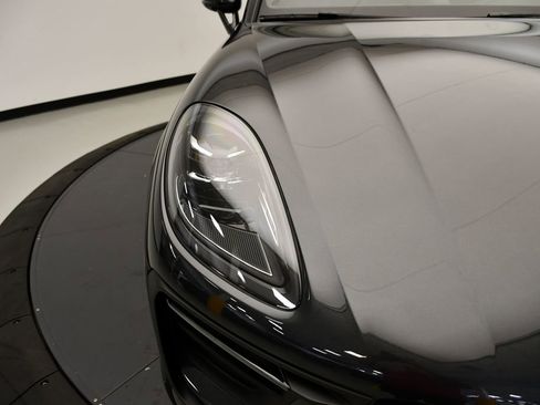 Certified 2025 Porsche Macan Turbo image 14