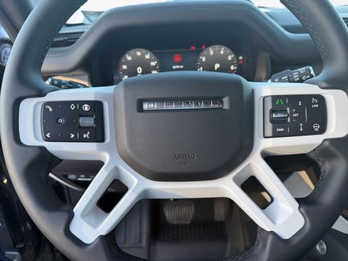New 2026 Land Rover Defender 110 X-Dynamic SE AWD/4WD image 12