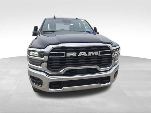 Used 2026 RAM 2500 Big Horn AWD/4WD image 2