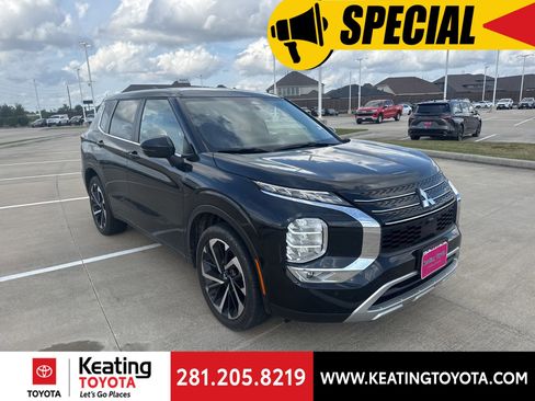 Used 2024 Mitsubishi Outlander SE Black Edition image 1