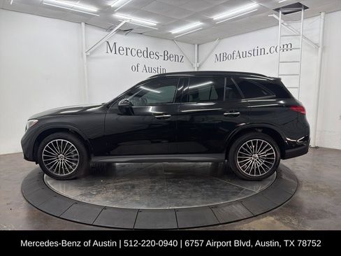 Certified 2026 Mercedes-Benz GLC 300 image 4