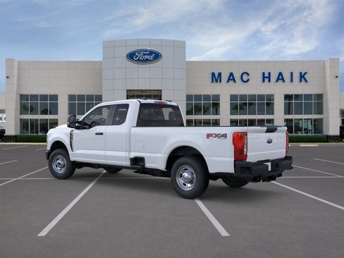 New 2025 Ford F250 XL w/ XL Driver Assist Package AWD/4WD image 4