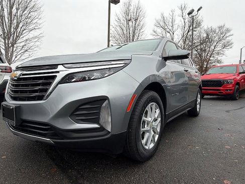 Used 2023 Chevrolet Equinox LT image 9