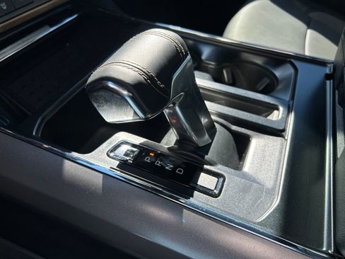 Used 2023 Ford F150 Lightning Lariat w/ Equipment Group 511A High image 21