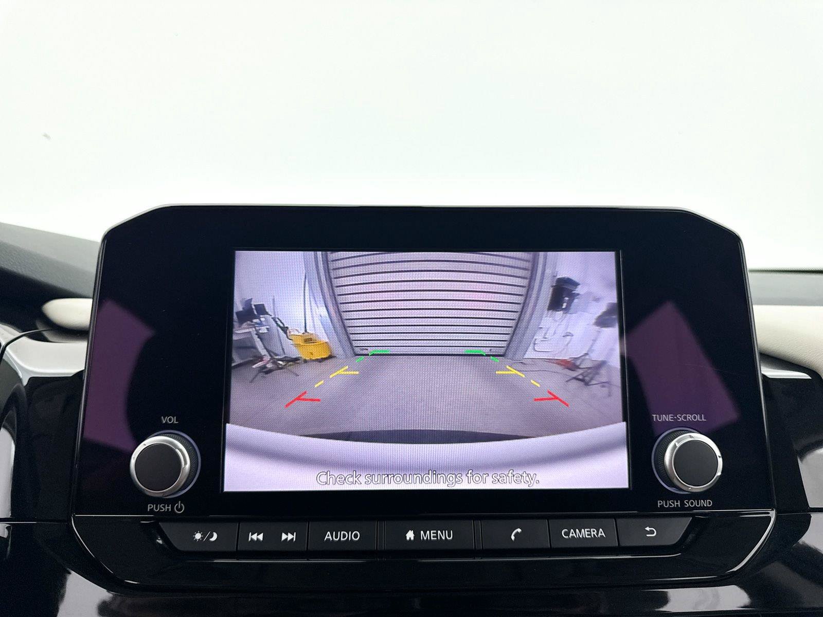 Used 2022 Nissan Pathfinder SV FWD image 10