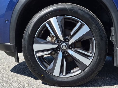 Used 2021 Nissan Rogue Platinum image 6