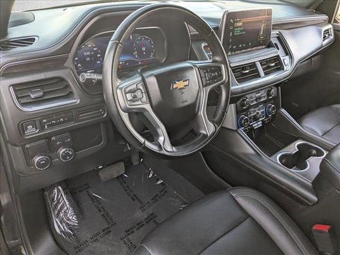 Used 2024 Chevrolet Suburban LT image 10