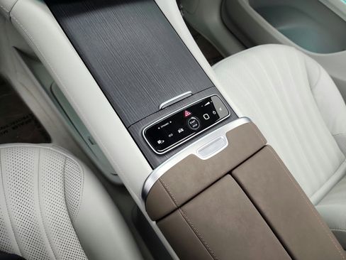 Certified 2023 Mercedes-Benz EQS 580 4MATIC SUV image 13