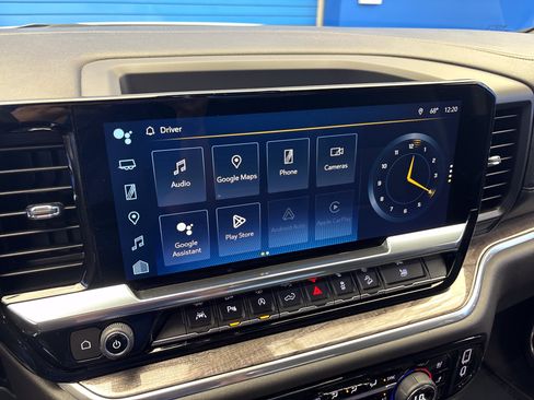 Used 2025 Chevrolet Silverado 1500 LTZ AWD/4WD image 19