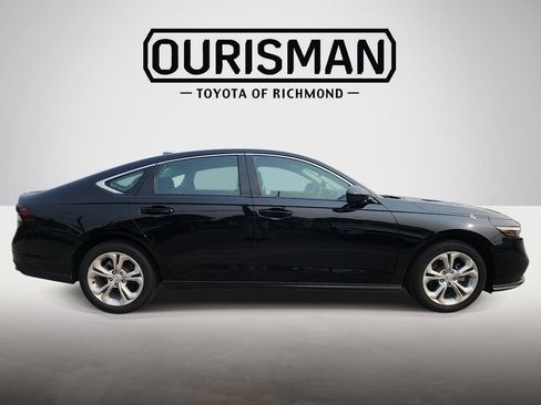 Used 2025 Honda Accord LX image 7