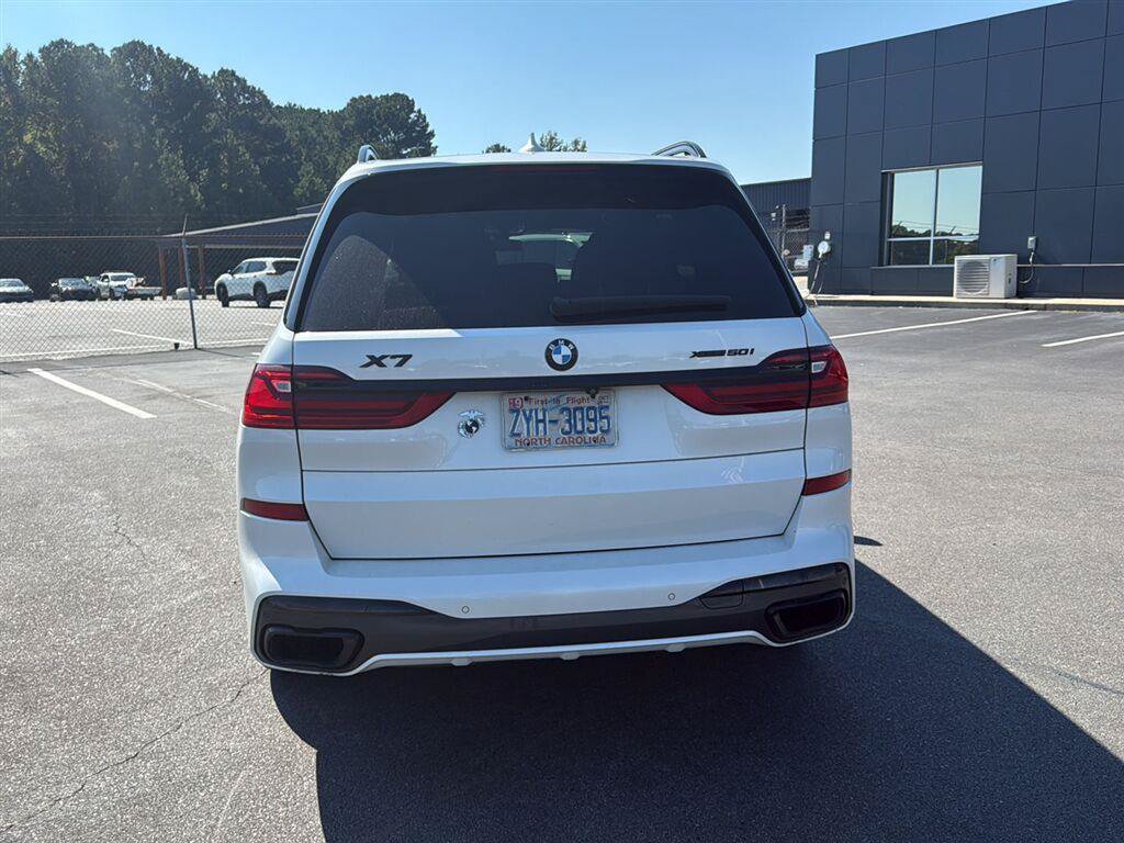 Used 2019 BMW X7 xDrive50i w/ M Sport Package AWD/4WD image 8
