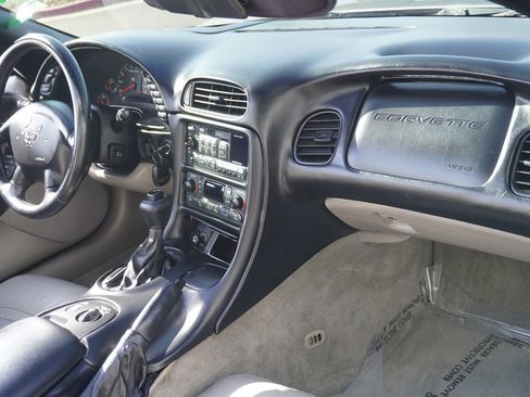 Used 1999 Chevrolet Corvette Convertible w/ Memory Pkg image 14