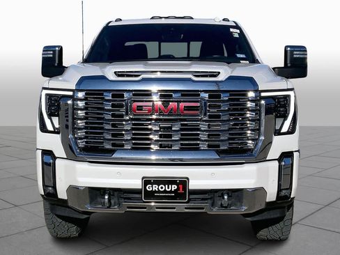 Used 2024 GMC Sierra 2500 Denali w/ Denali Reserve Package image 3