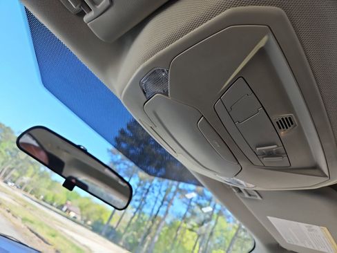 Used 2018 Ford Focus SEL FWD image 29