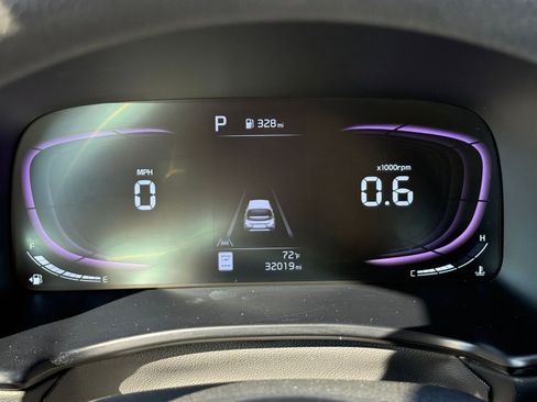 Used 2025 Kia Soul LX w/ LX Technology Package image 40