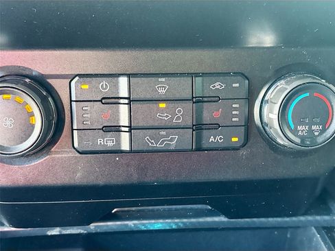 Used 2019 Ford F150 XLT w/ Equipment Group 302A Luxury image 17