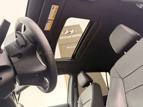 Used 2023 Honda Passport EX-L image 2