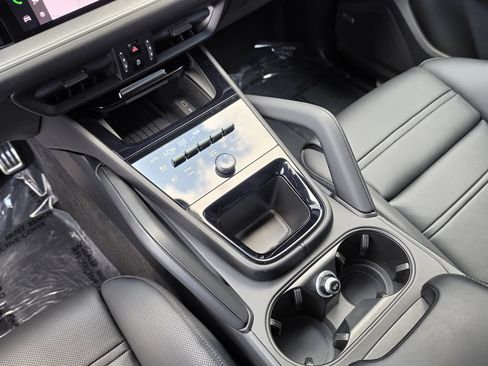 Certified 2026 Porsche Cayenne S AWD/4WD image 26