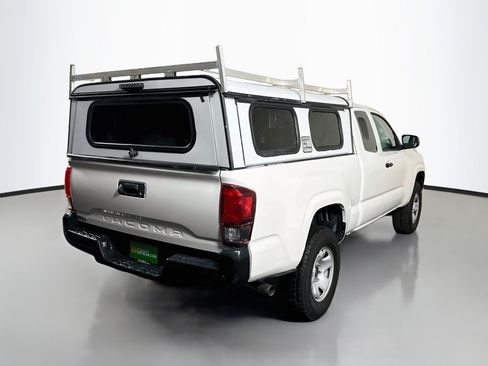 Used 2022 Toyota Tacoma SR RWD image 10