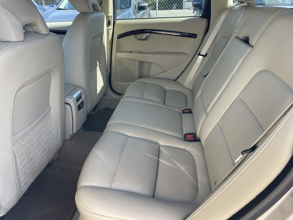 Used 2016 Volvo XC70 T5 Platinum FWD image 12