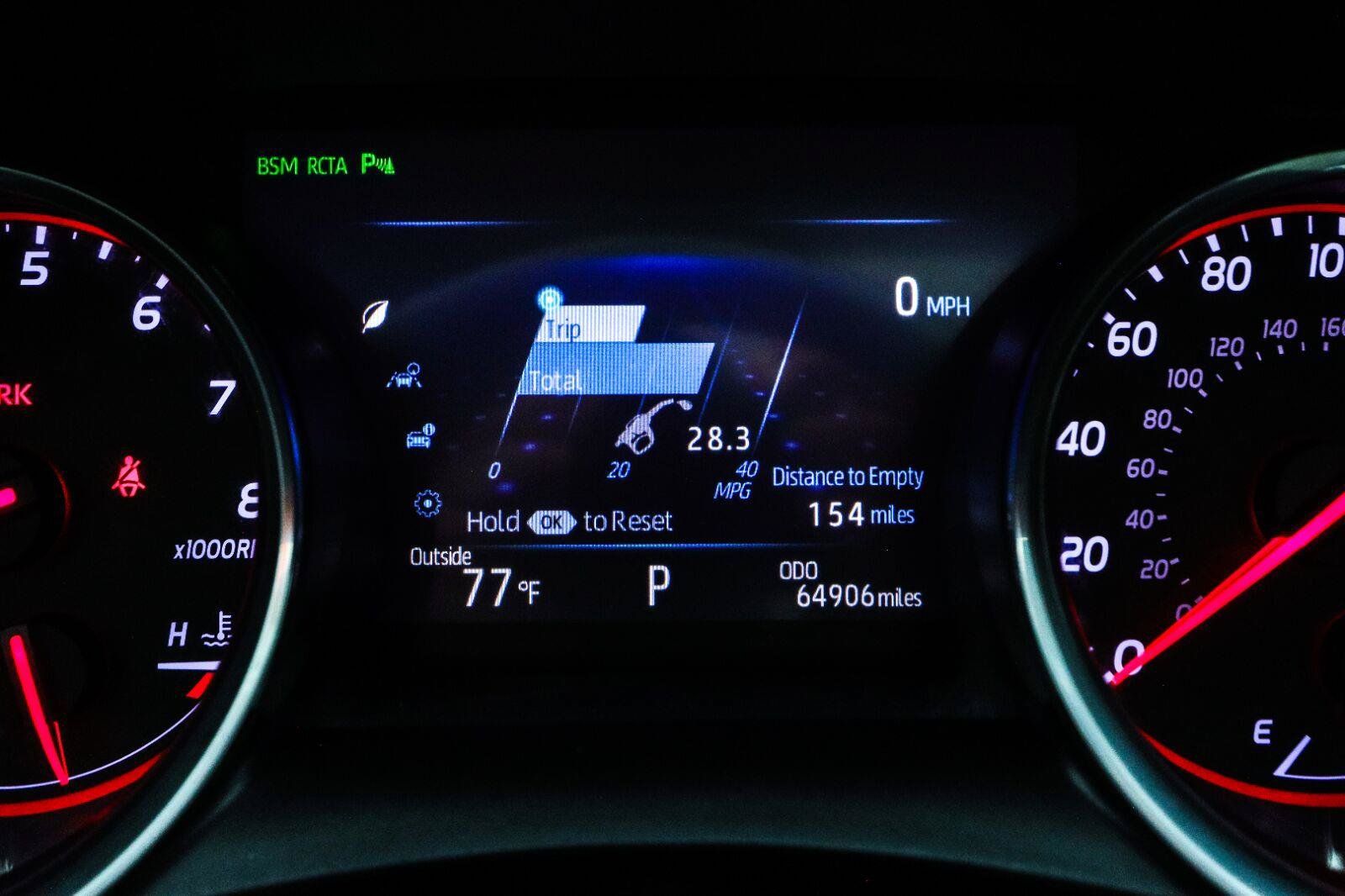 Used 2018 Toyota Camry XSE FWD image 7