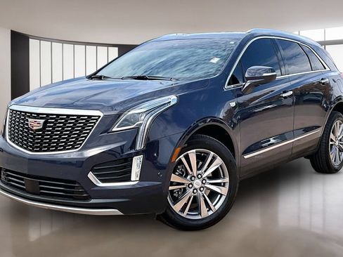 Used 2025 Cadillac XT5 Premium Luxury w/ Technology Package AWD/4WD image 1