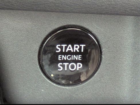 Used 2024 Nissan Rogue Platinum w/ Platinum Premium Package image 33