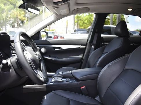 Used 2025 INFINITI QX50 Luxe AWD/4WD image 20