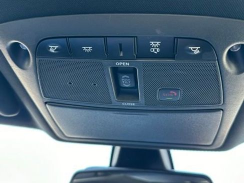 Used 2022 Nissan Maxima SR w/ Sport Mat Group image 33