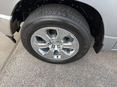 Used 2024 RAM 1500 Big Horn AWD/4WD image 25