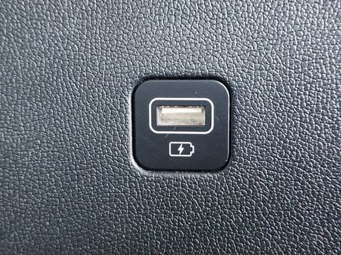 Certified 2023 Kia Sorento SX FWD image 18