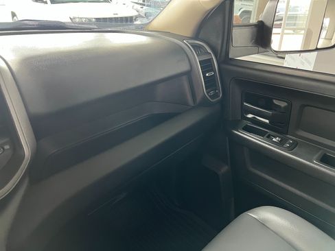 Used 2020 RAM 2500 Tradesman RWD image 16