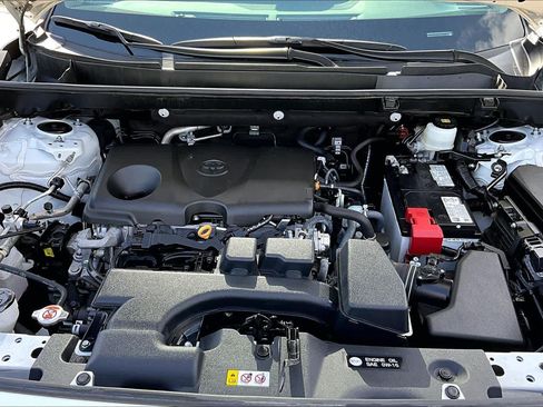 Used 2025 Toyota RAV4 XLE FWD image 60