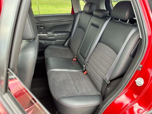 Used 2024 Mitsubishi Outlander Sport SE AWD/4WD image 22