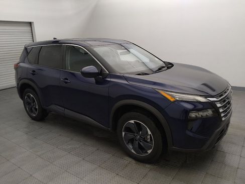 Used 2024 Nissan Rogue SV AWD/4WD image 11