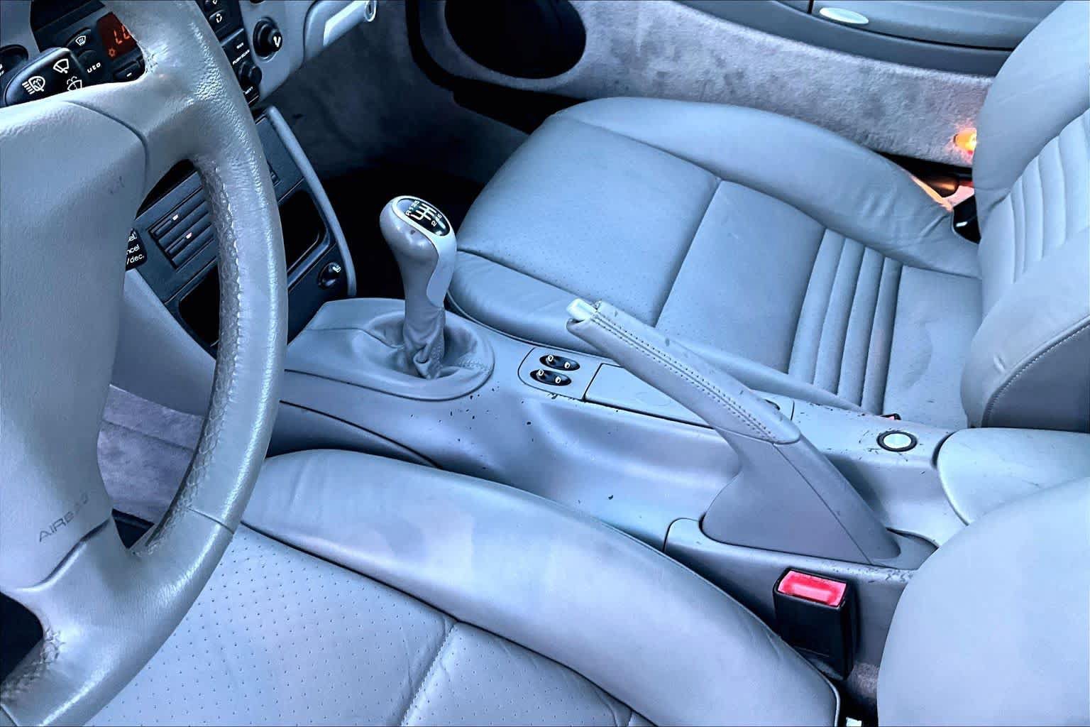 Used 2003 Porsche 911 Carrera RWD image 13