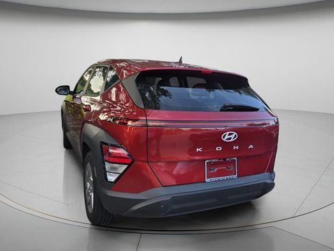 Used 2024 Hyundai Kona SE FWD image 5