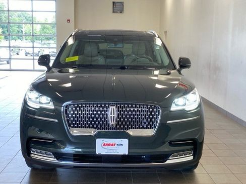 Used 2023 Lincoln Aviator Reserve w/ Equipment Group 201A AWD/4WD image 3